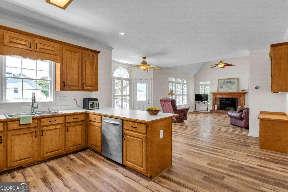5350 Wickershire Drive Peachtree Corners - Photo 11
