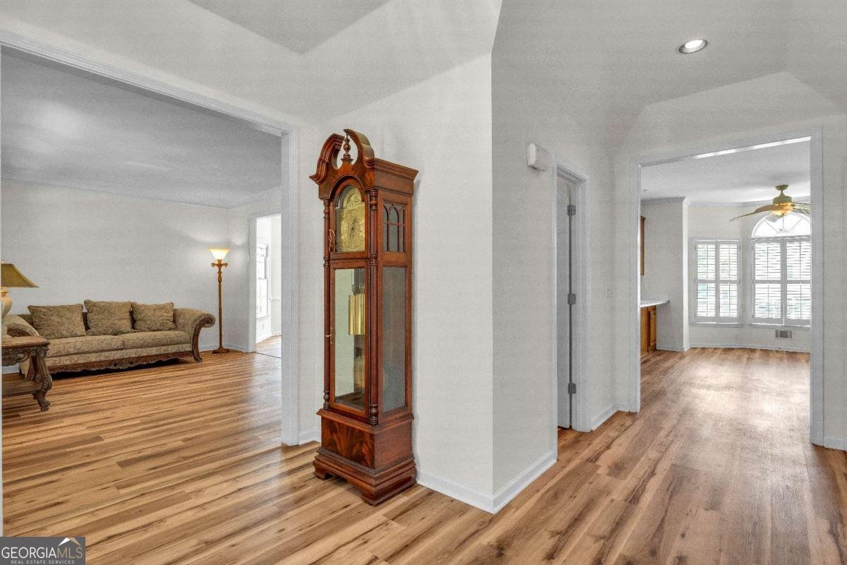 5350 Wickershire Drive Peachtree Corners - Photo 14