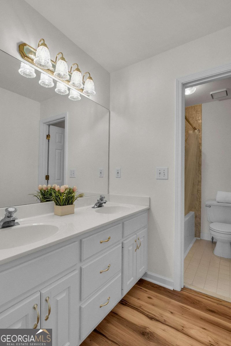 5350 Wickershire Drive Peachtree Corners - Photo 22