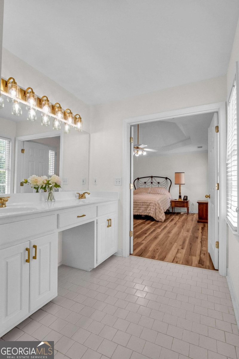 5350 Wickershire Drive Peachtree Corners - Photo 23