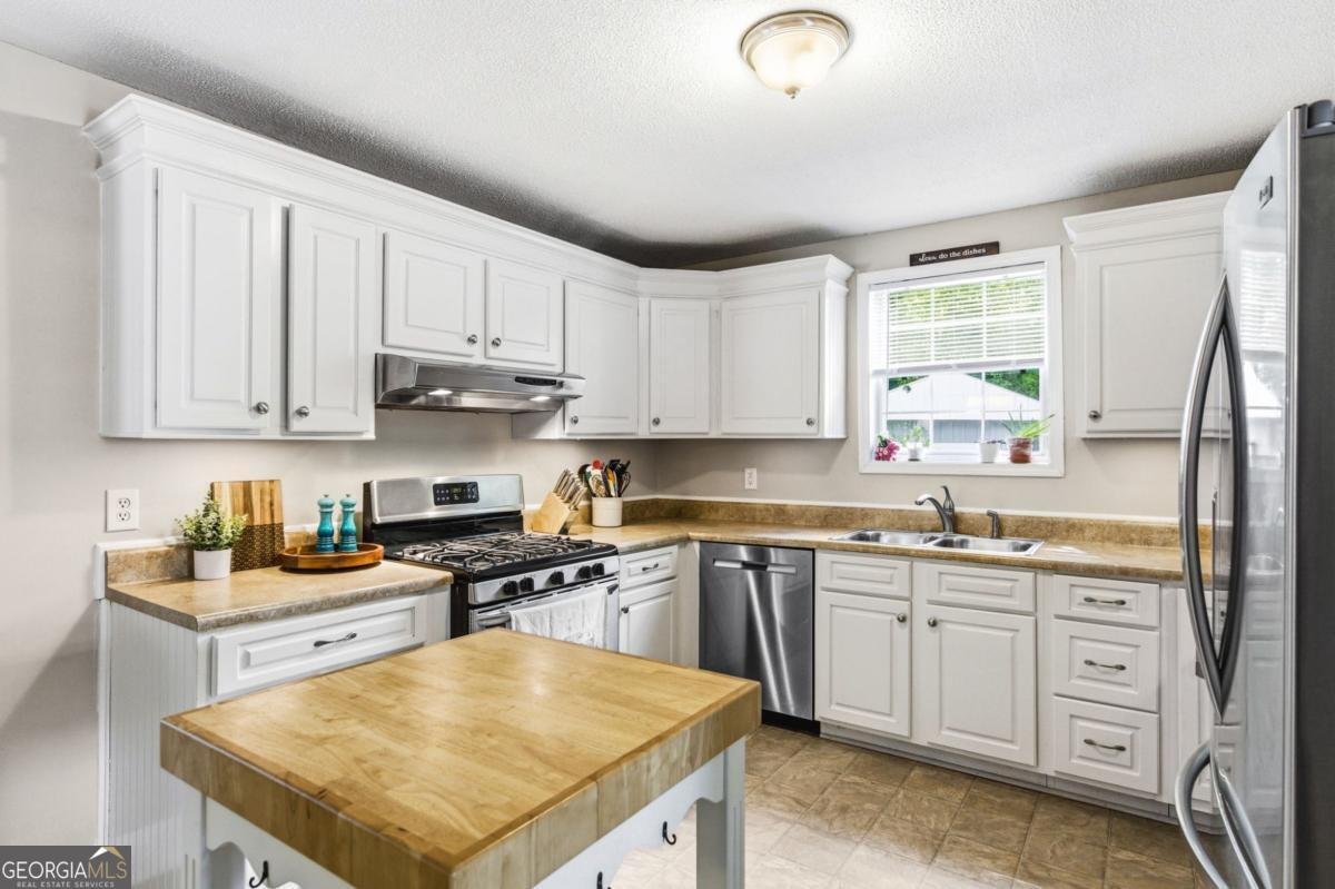 108 Rose Creek Lane Woodstock - Photo 14