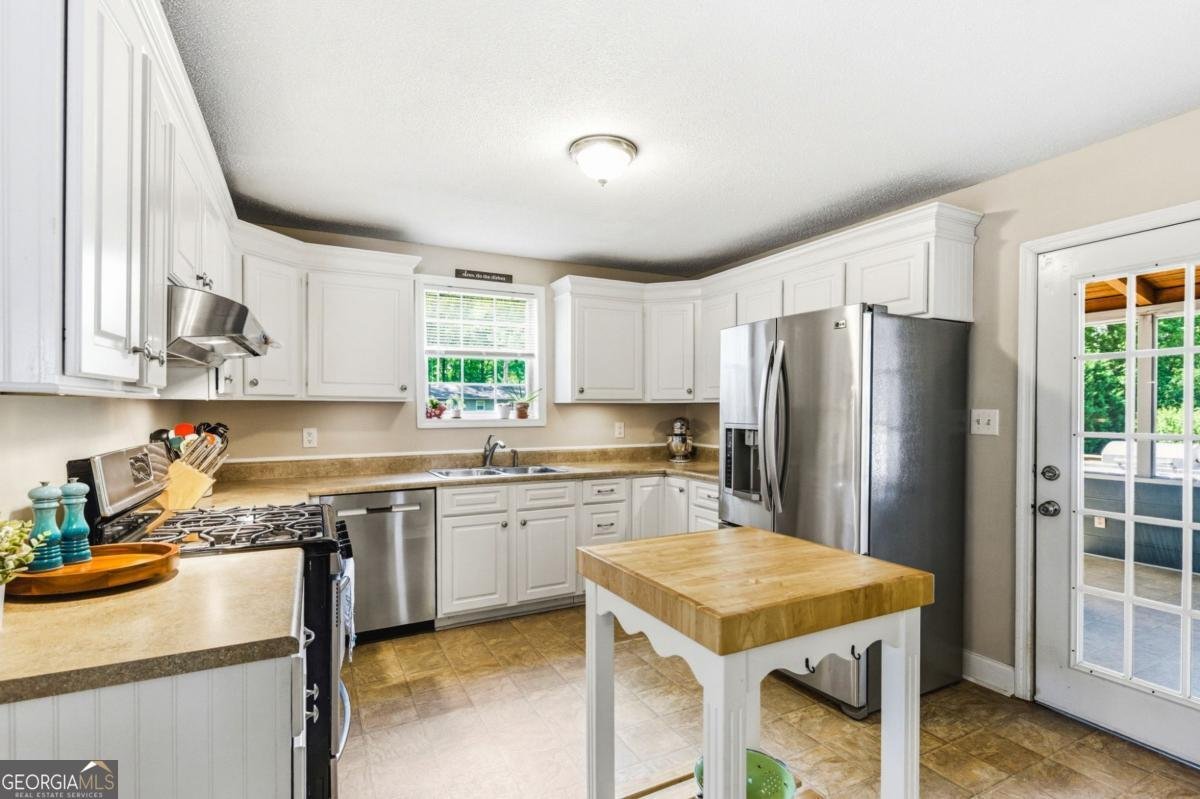 108 Rose Creek Lane Woodstock - Photo 15