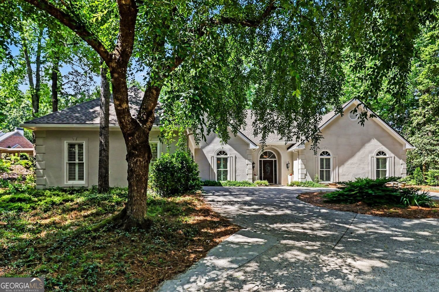 2565 Fairview Drive Cumming - main photo