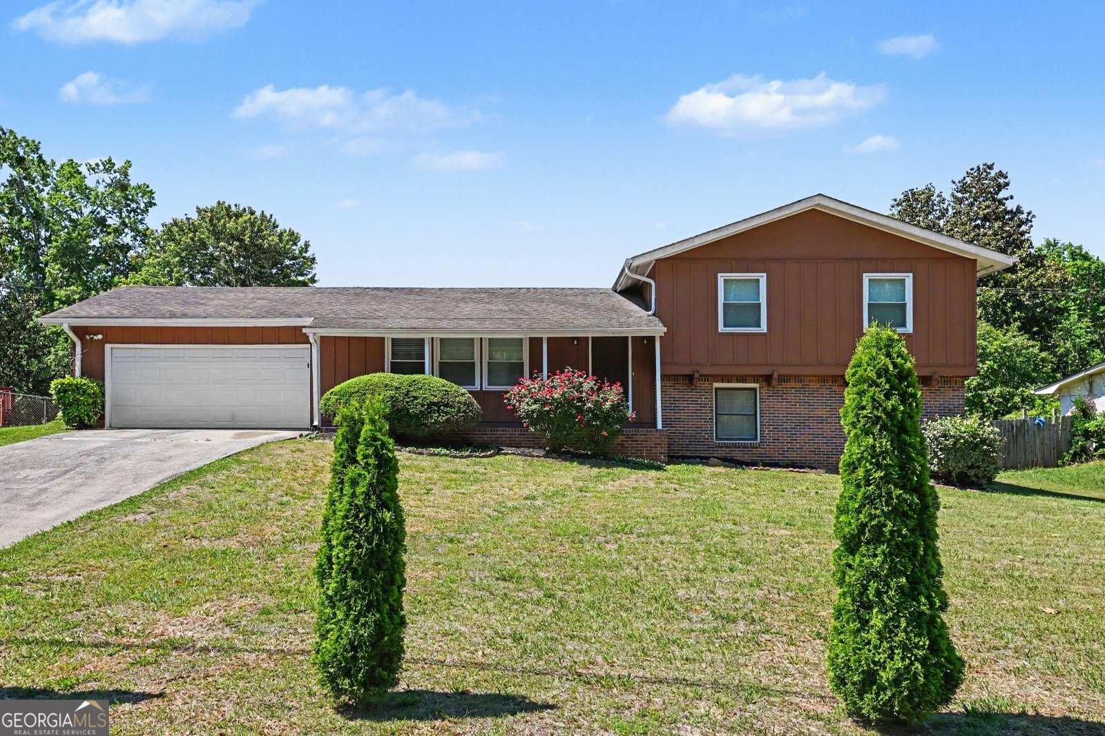 2130 Sandgate Circle Atlanta - main photo