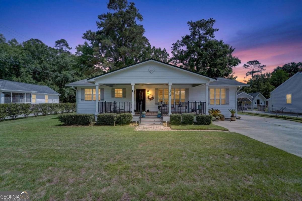 214 Symons Street Pooler - main photo