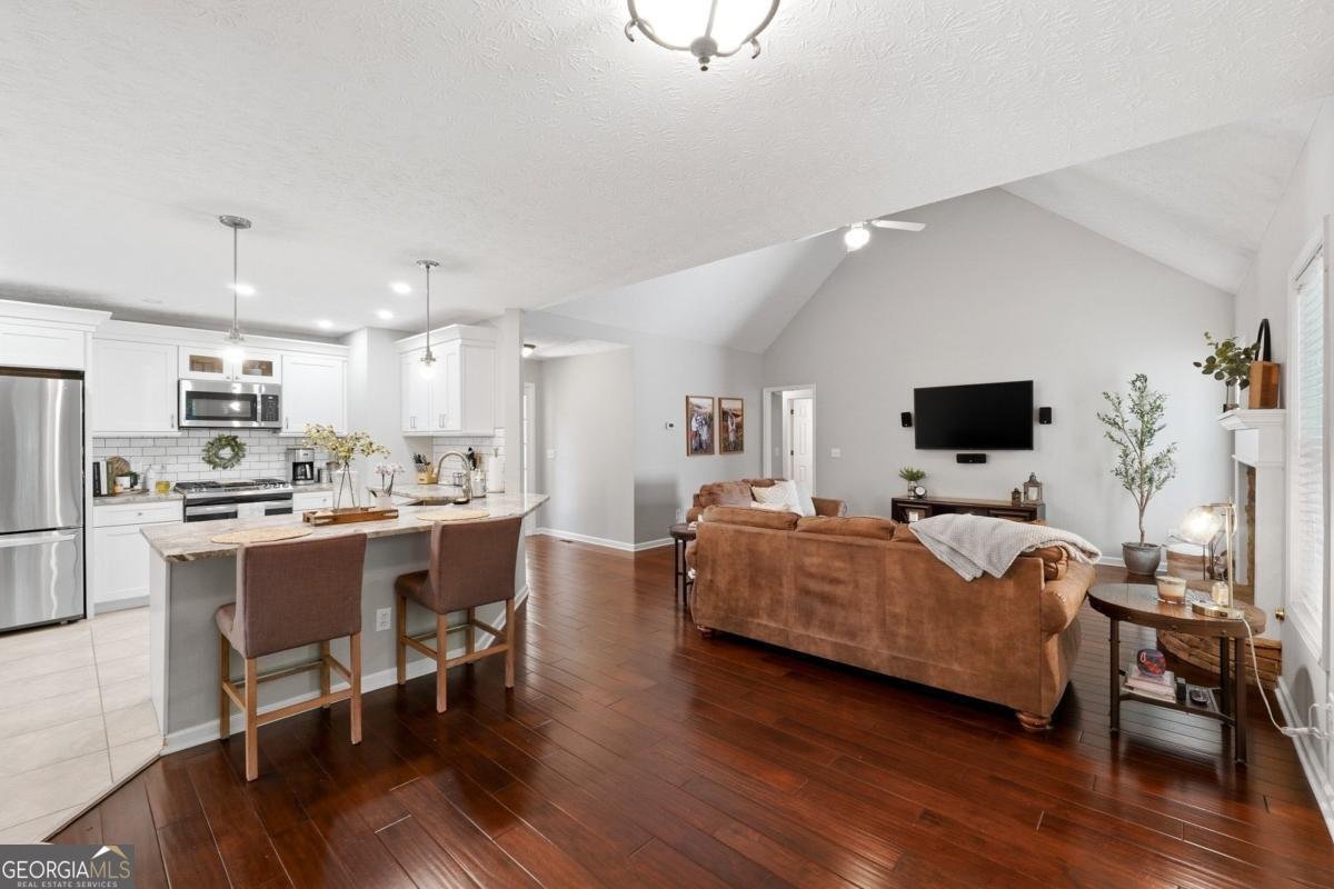 6655 Glen Drive Cumming - Photo 8