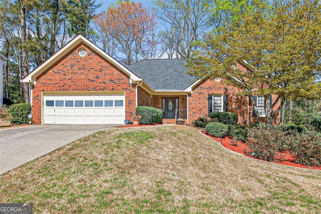 291 Shore Drive Suwanee - main photo