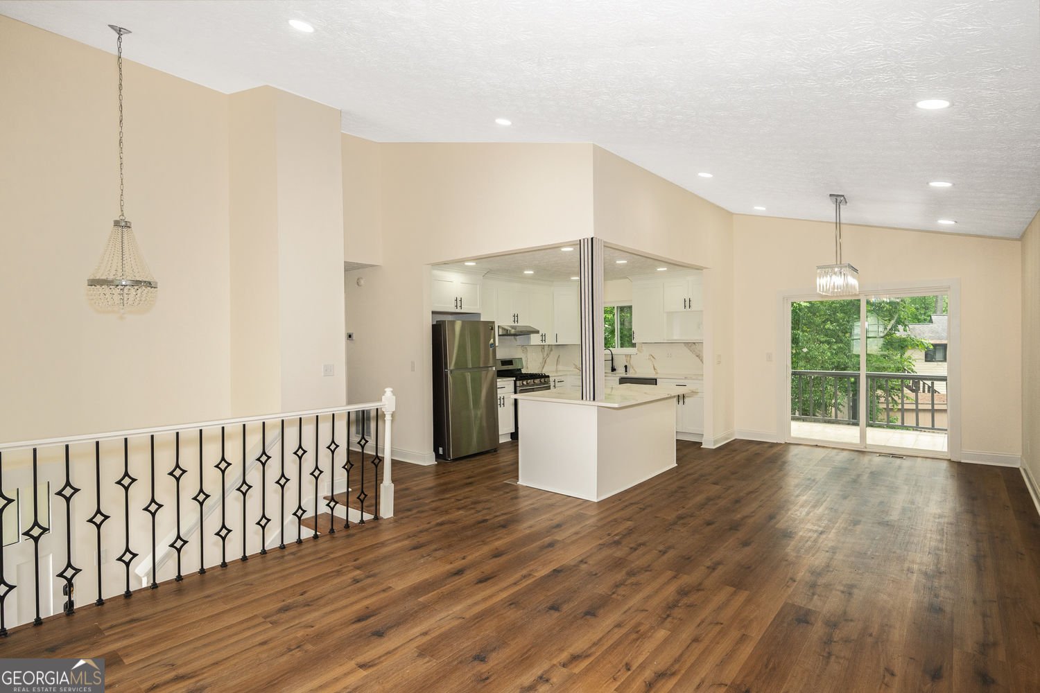 10175 Old Woodland Entry Johns Creek - Photo 7