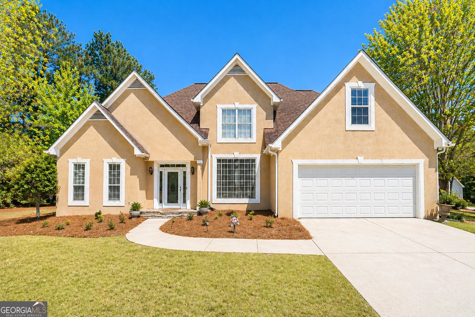 331 Sawgrass Way Fayetteville - main photo