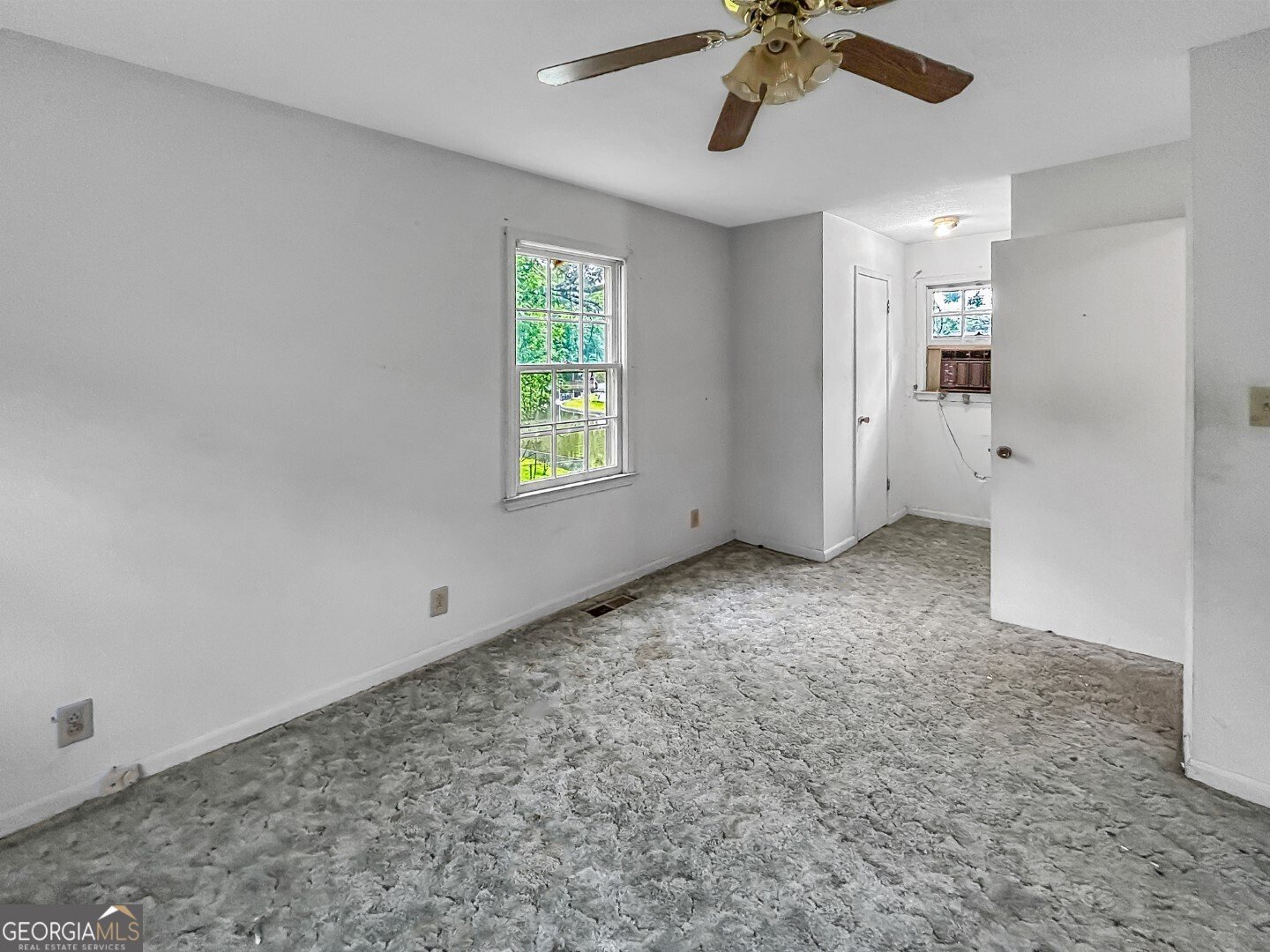 411 Edgewater Circle Macon - Photo 32