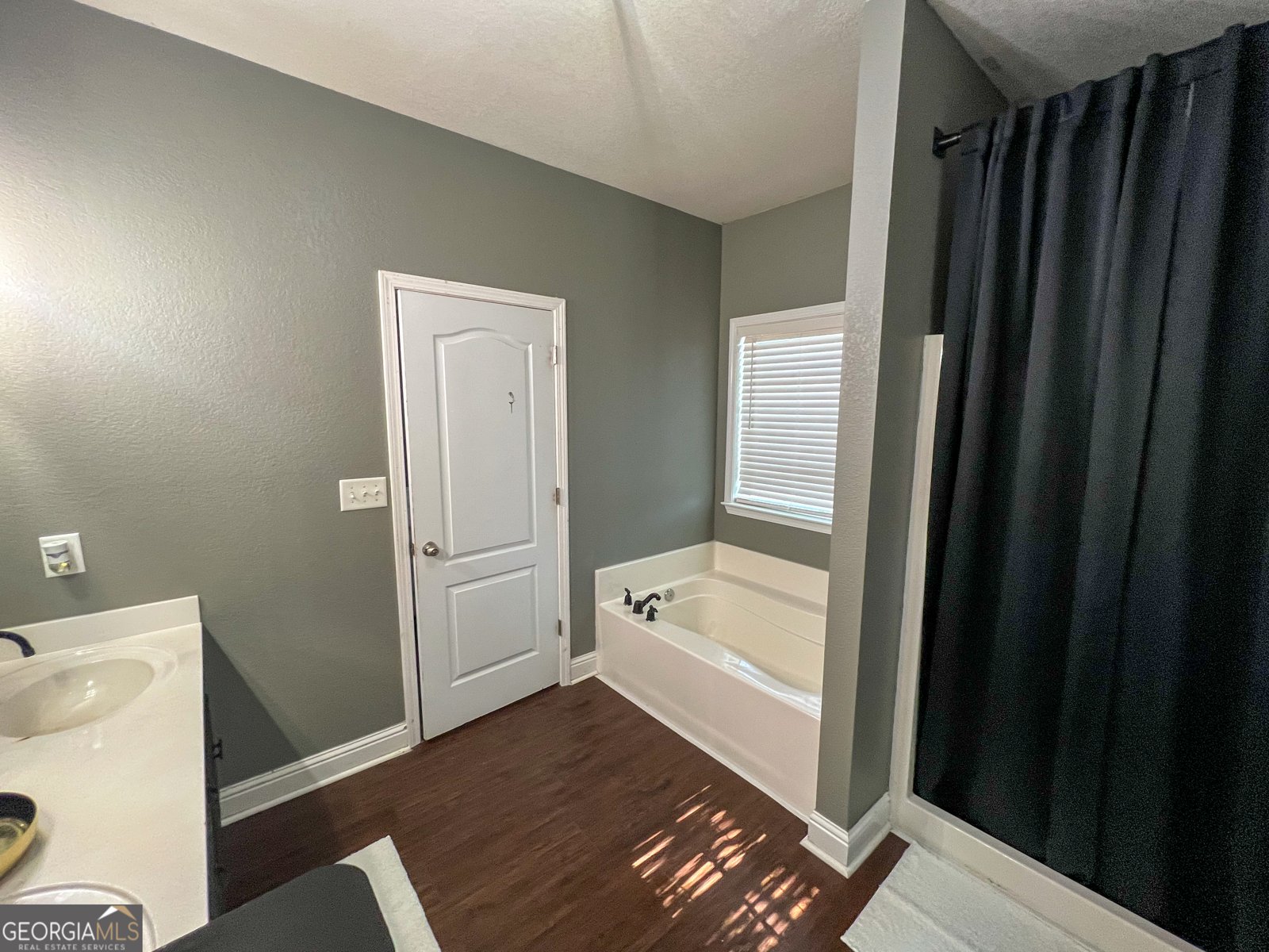 302 Appling Way Byron - Photo 13