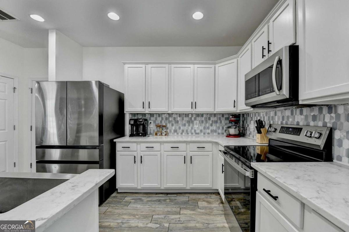 3329 Castleberry Village Circle Cumming - Photo 8