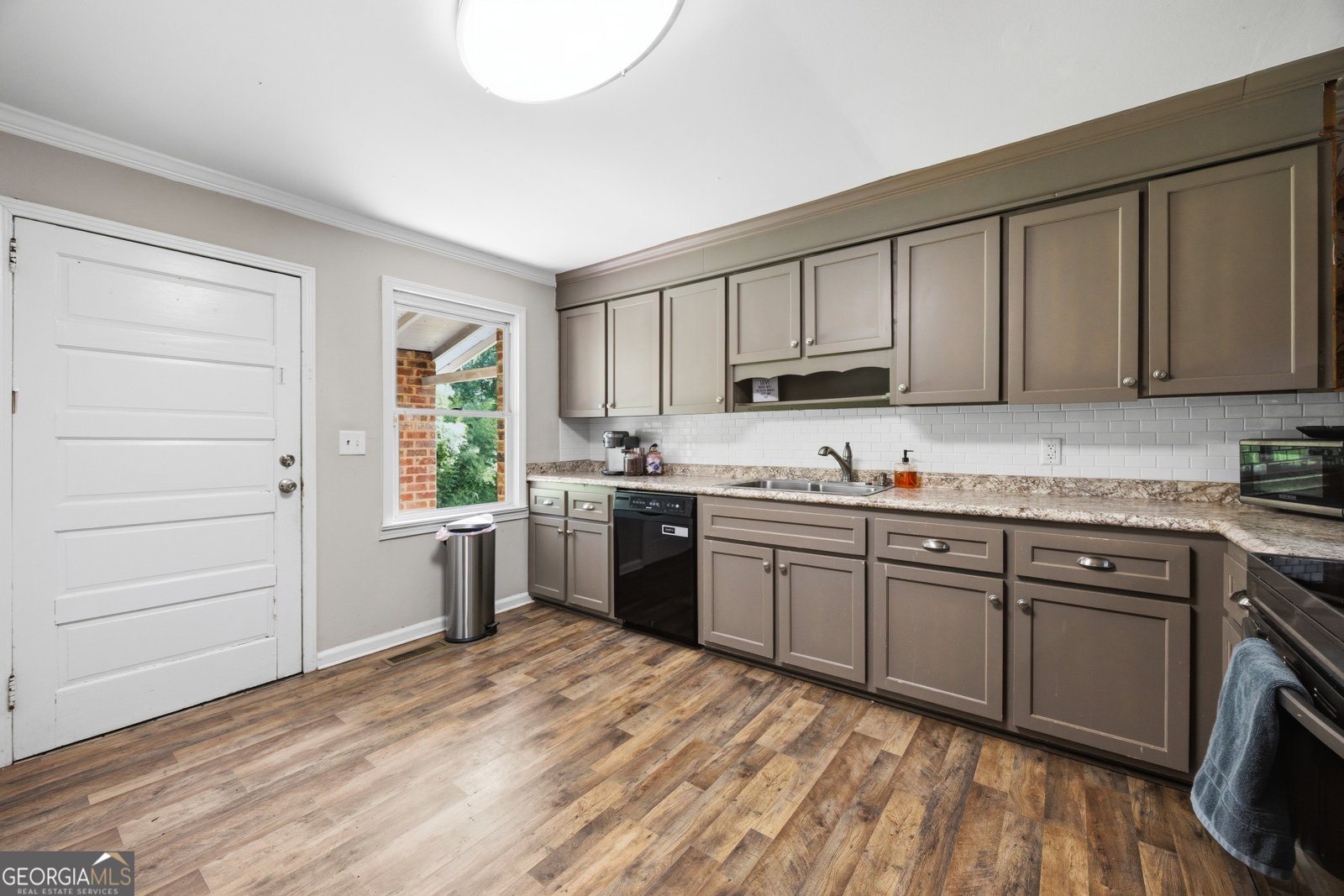 1529 Rainey Road Macon - Photo 11