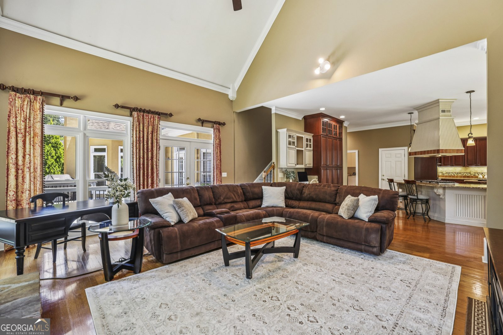 3990 Falls Ridge Drive Johns Creek - Photo 4