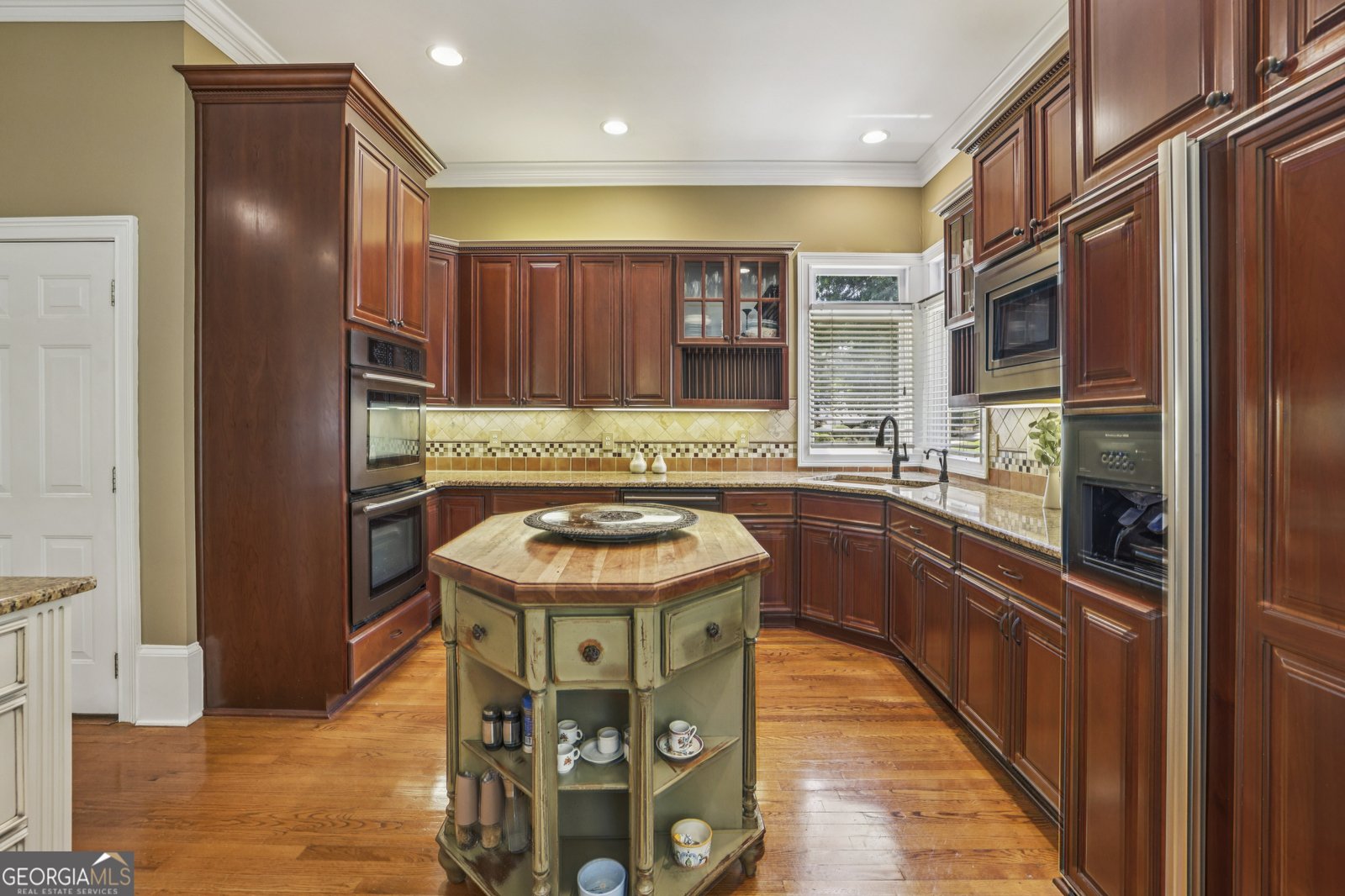3990 Falls Ridge Drive Johns Creek - Photo 9