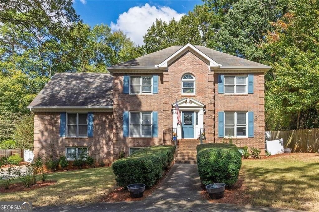 210 Hanarry Drive Lawrenceville - main photo