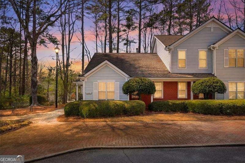 2011 Henderson Circle Alpharetta - main photo