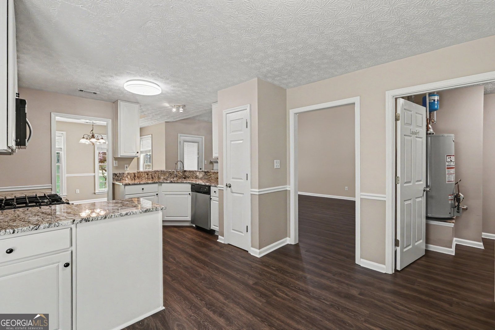 35 Wenham Lane Sharpsburg - Photo 11