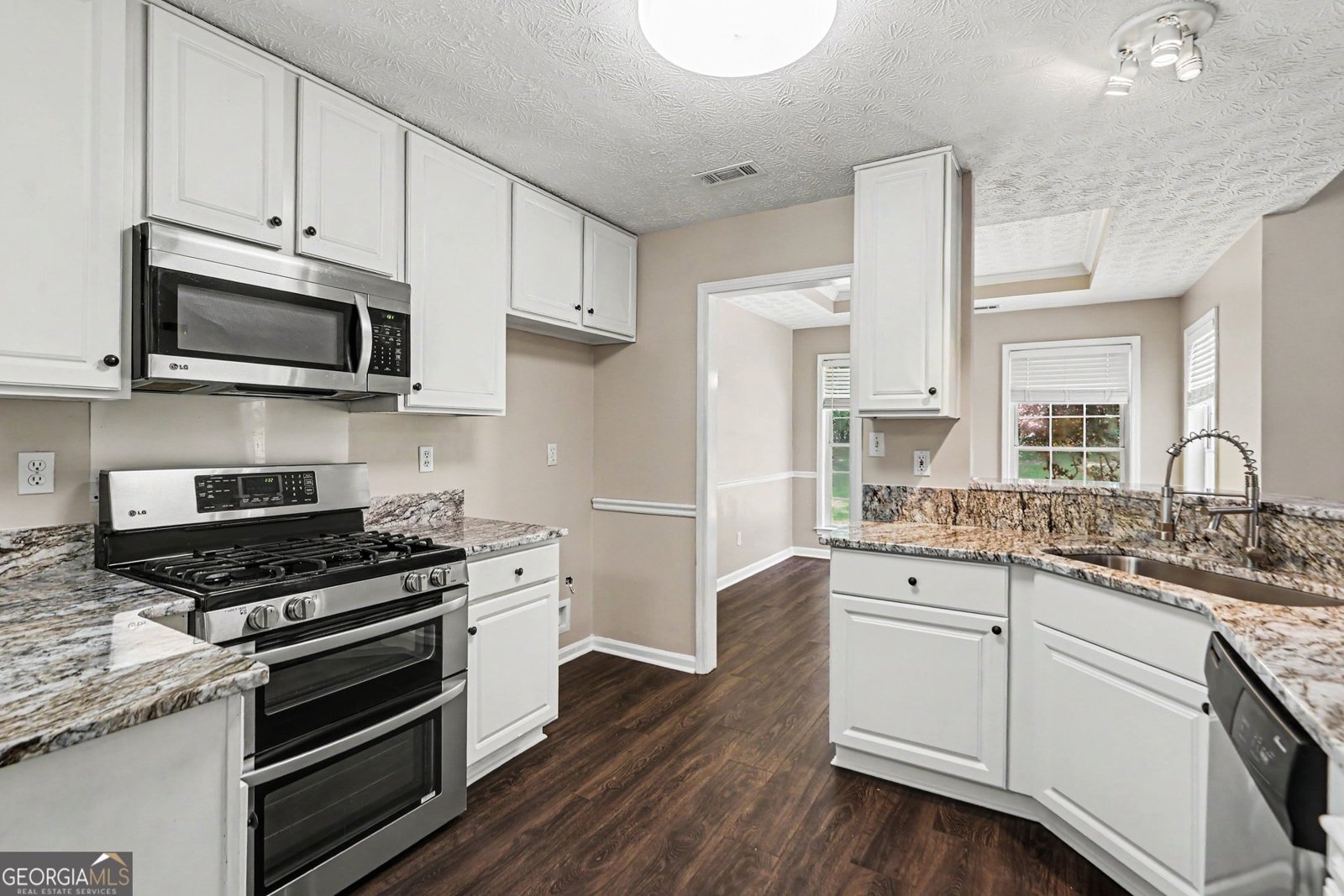 35 Wenham Lane Sharpsburg - Photo 13