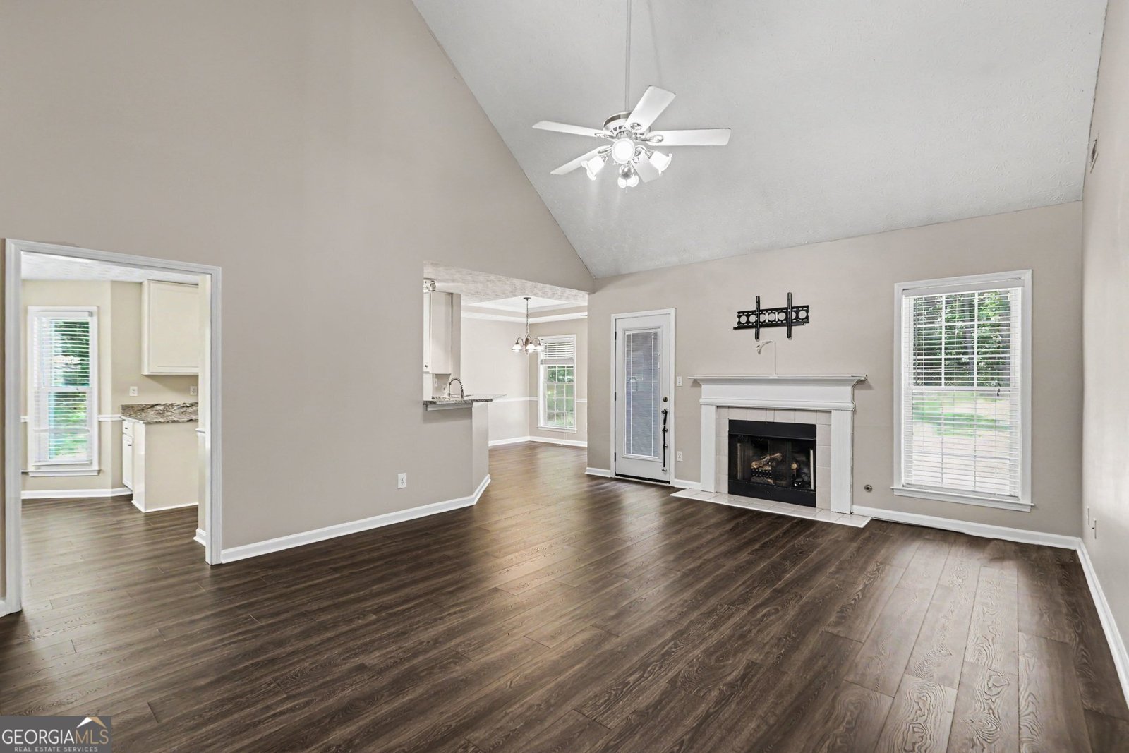 35 Wenham Lane Sharpsburg - Photo 7