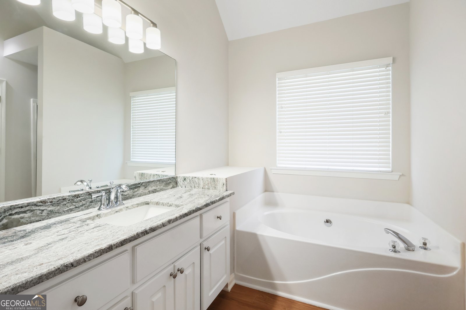 552 Brewer Drive Locust Grove - Photo 13