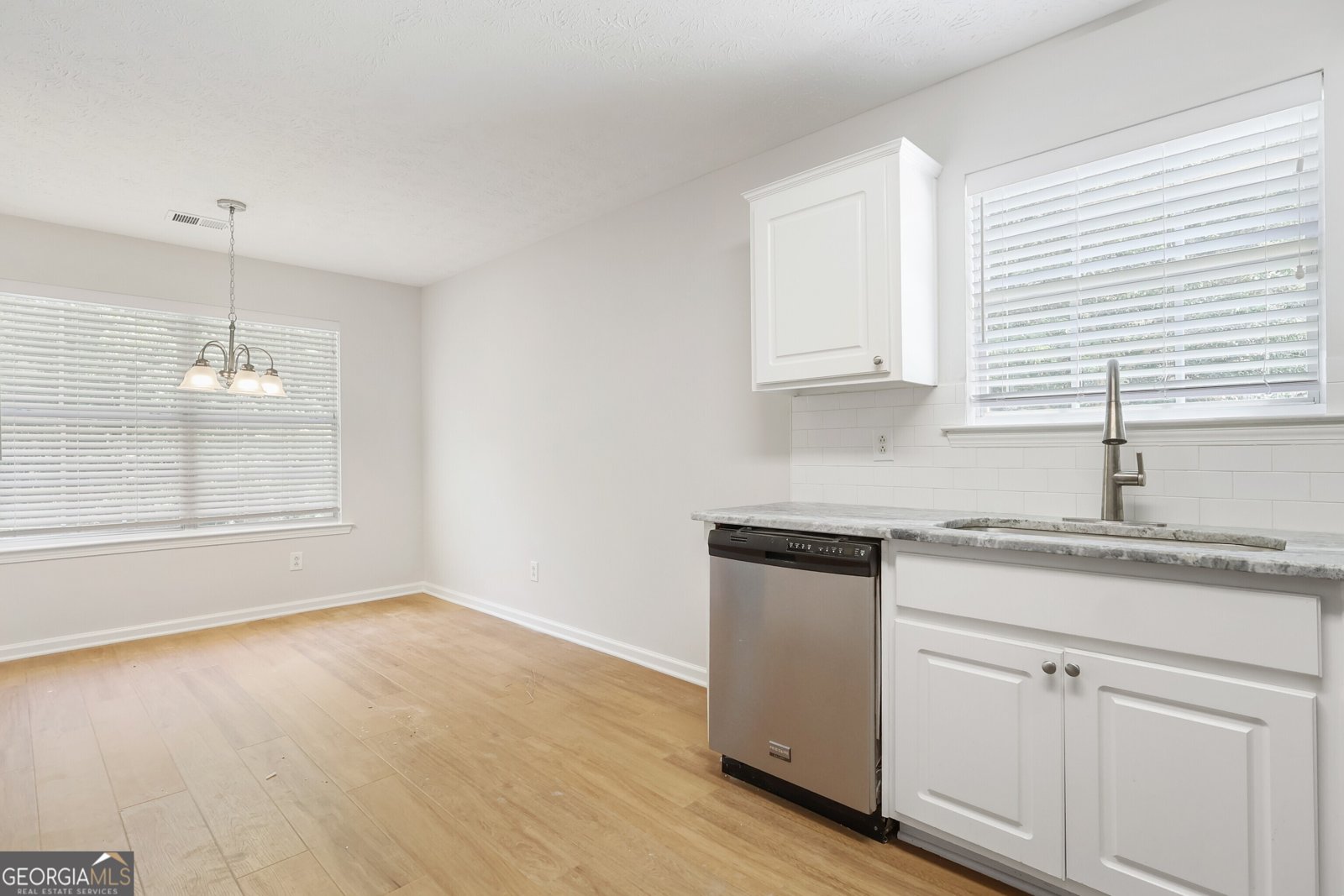 552 Brewer Drive Locust Grove - Photo 7