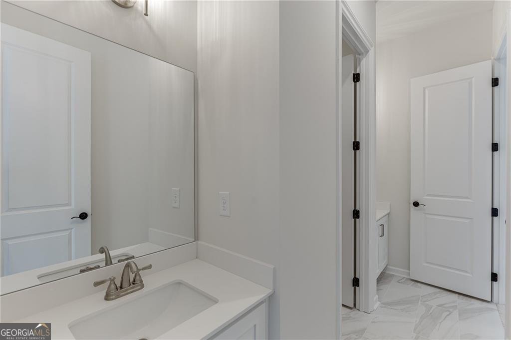 8145 Heardsville Court Cumming - Photo 13
