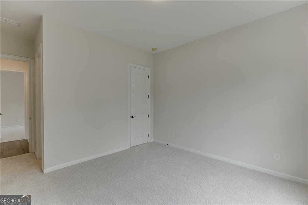 8145 Heardsville Court Cumming - Photo 9