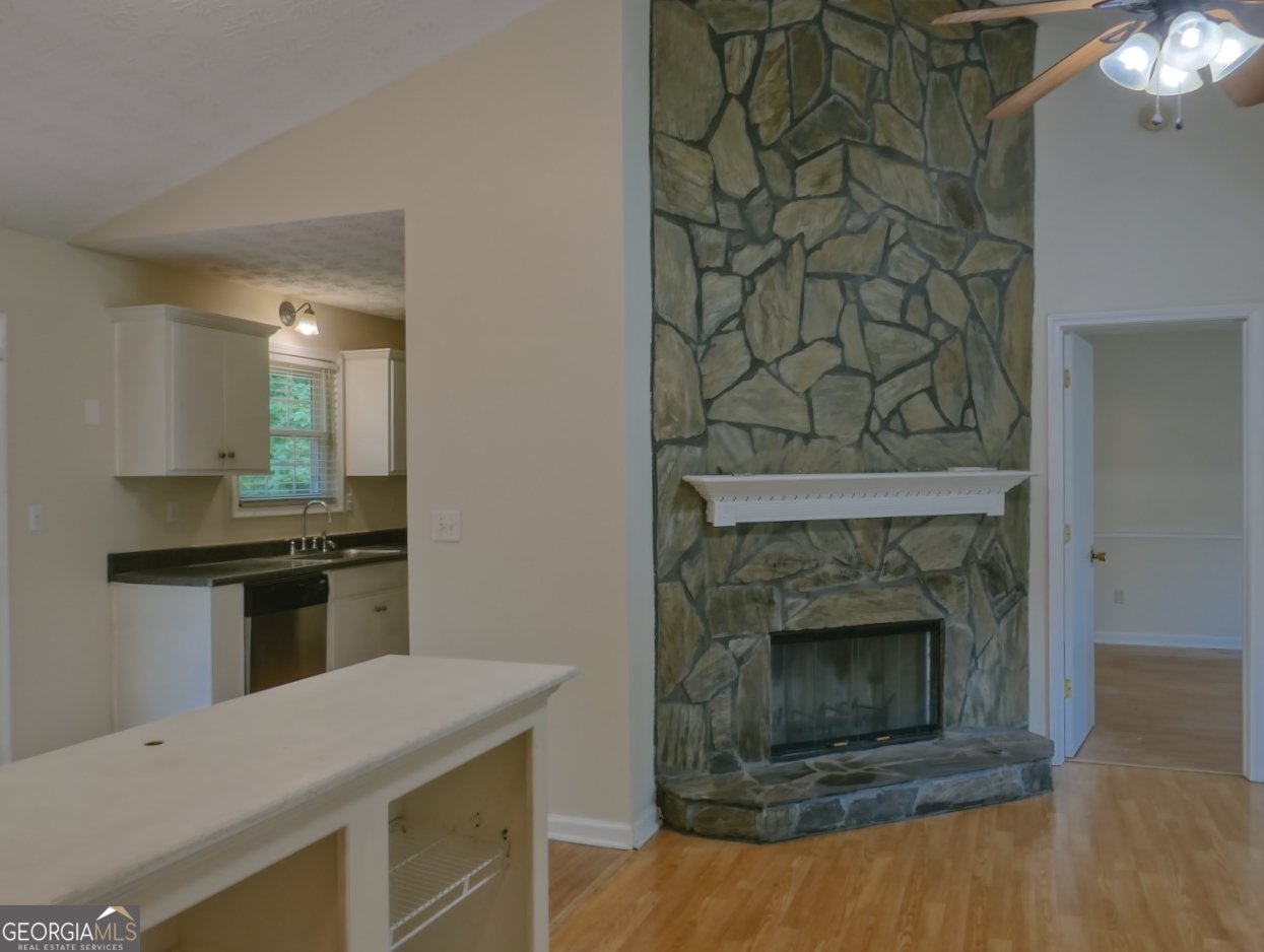 118 Clifford Court Stockbridge - Photo 6