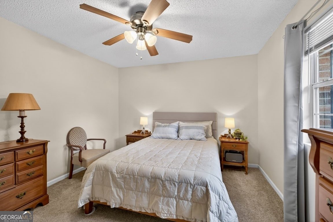 315 Hilderbrand Drive Sandy Springs - Photo 12
