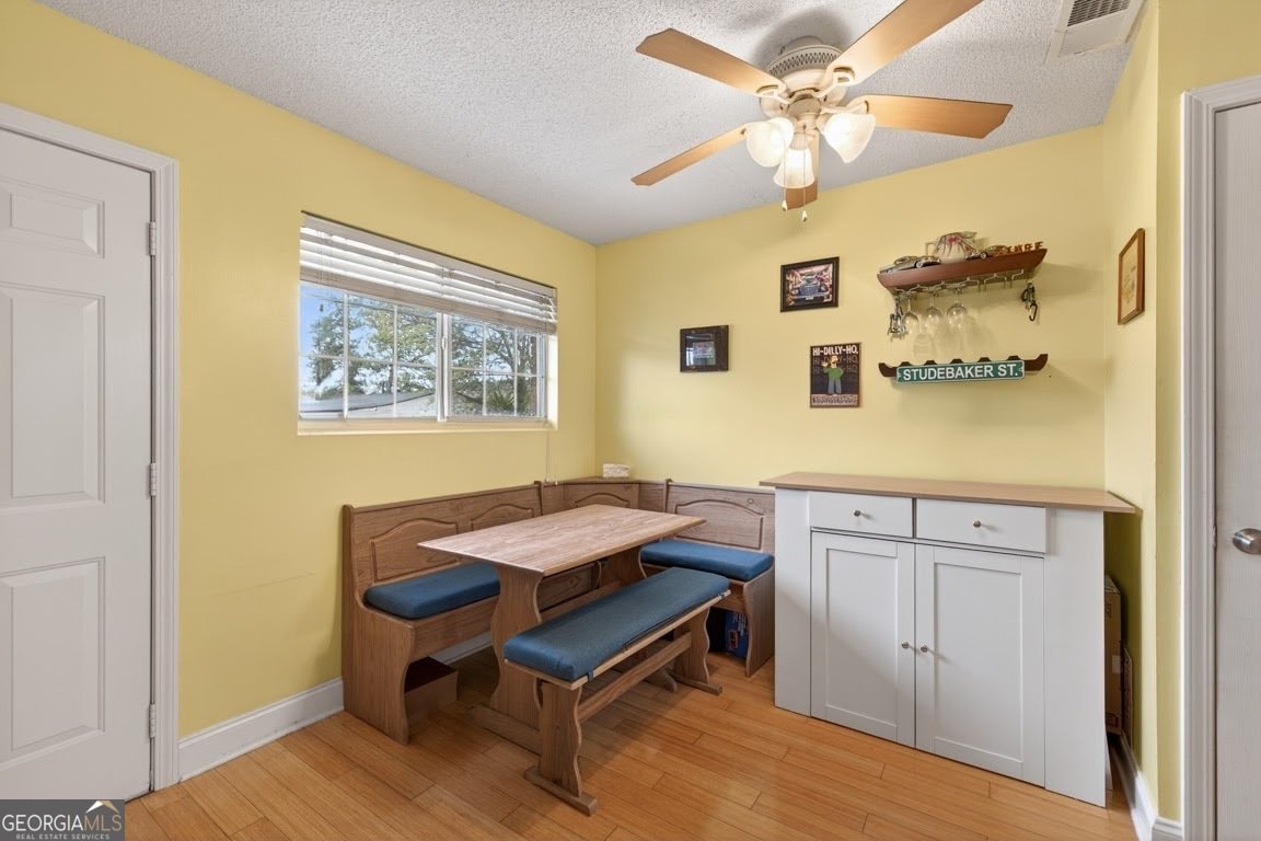 315 Hilderbrand Drive Sandy Springs - Photo 9