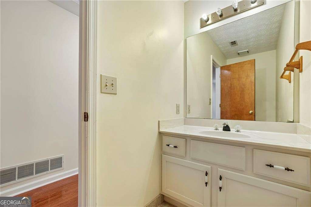 2861 Interlaken Drive Marietta - Photo 32