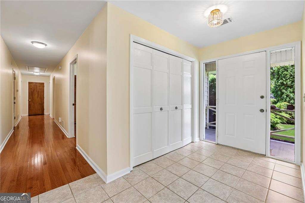 2861 Interlaken Drive Marietta - Photo 6