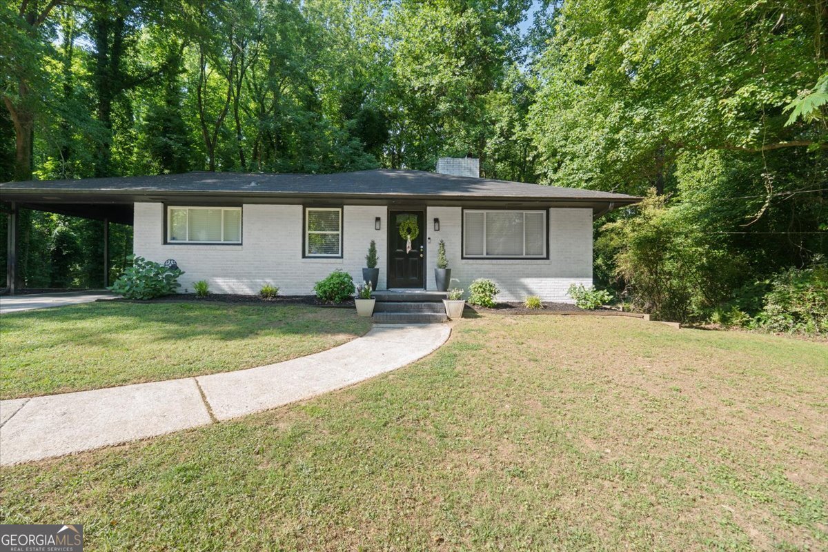 124 Riverbend Circle Gainesville - main photo