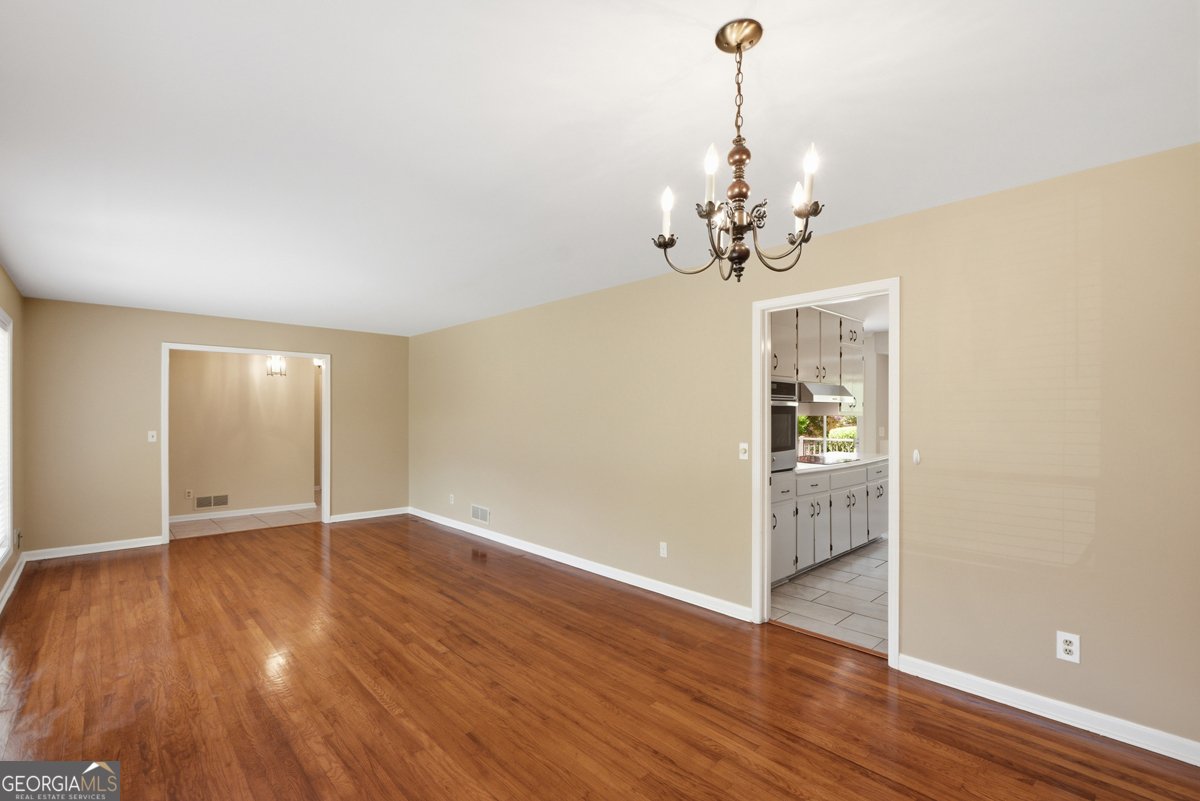 2801 Sagamore Hill Drive Marietta - Photo 11