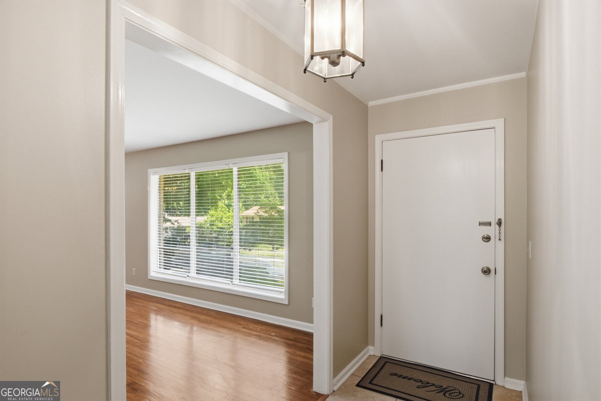 2801 Sagamore Hill Drive Marietta - Photo 6