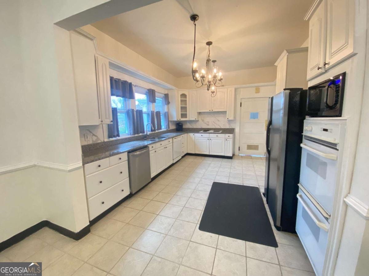 1029 Elm Street Commerce - Photo 11
