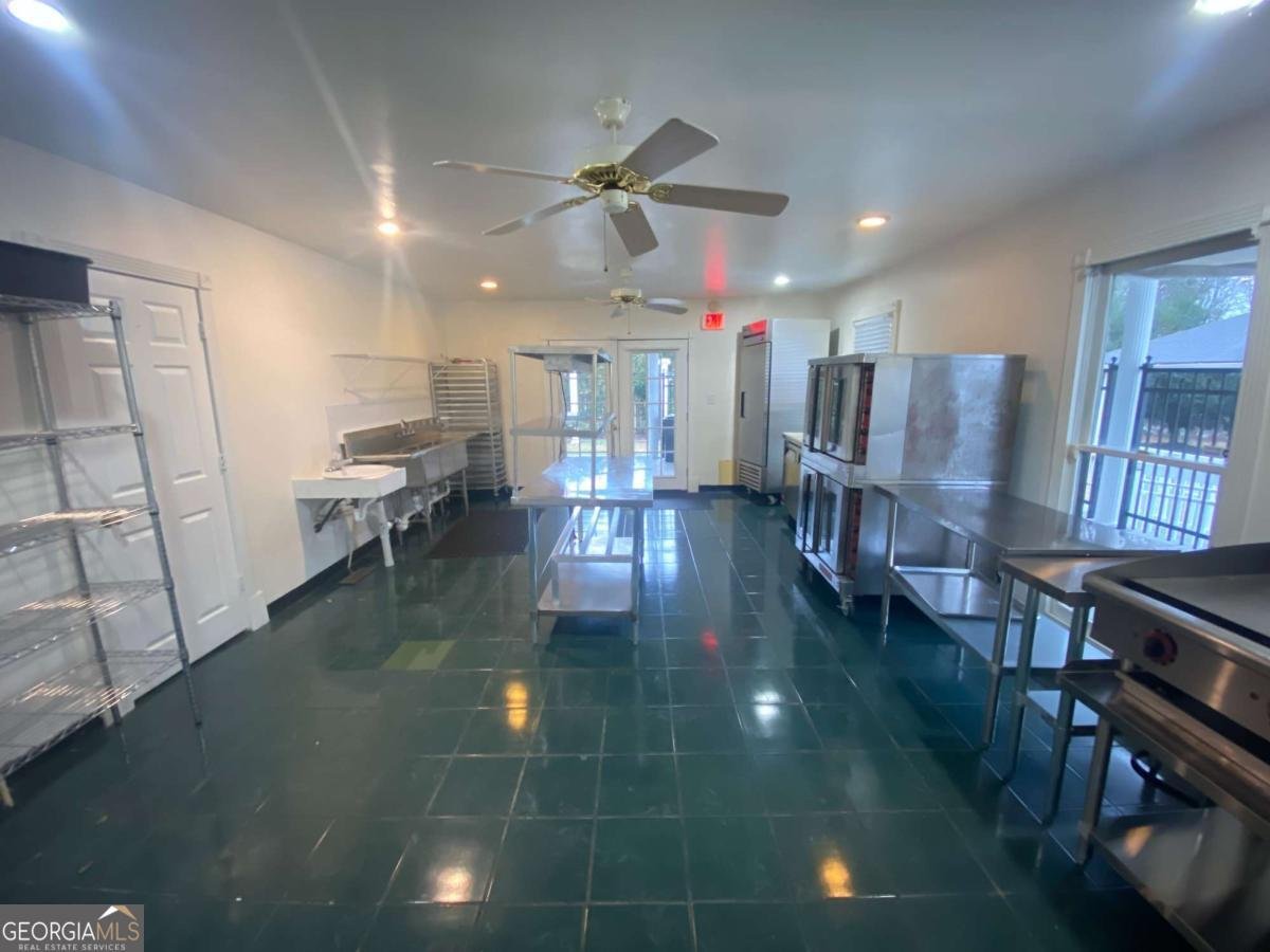 1029 Elm Street Commerce - Photo 16