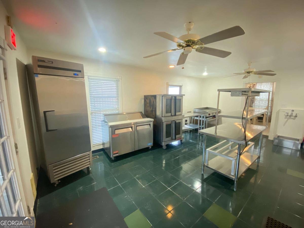1029 Elm Street Commerce - Photo 18