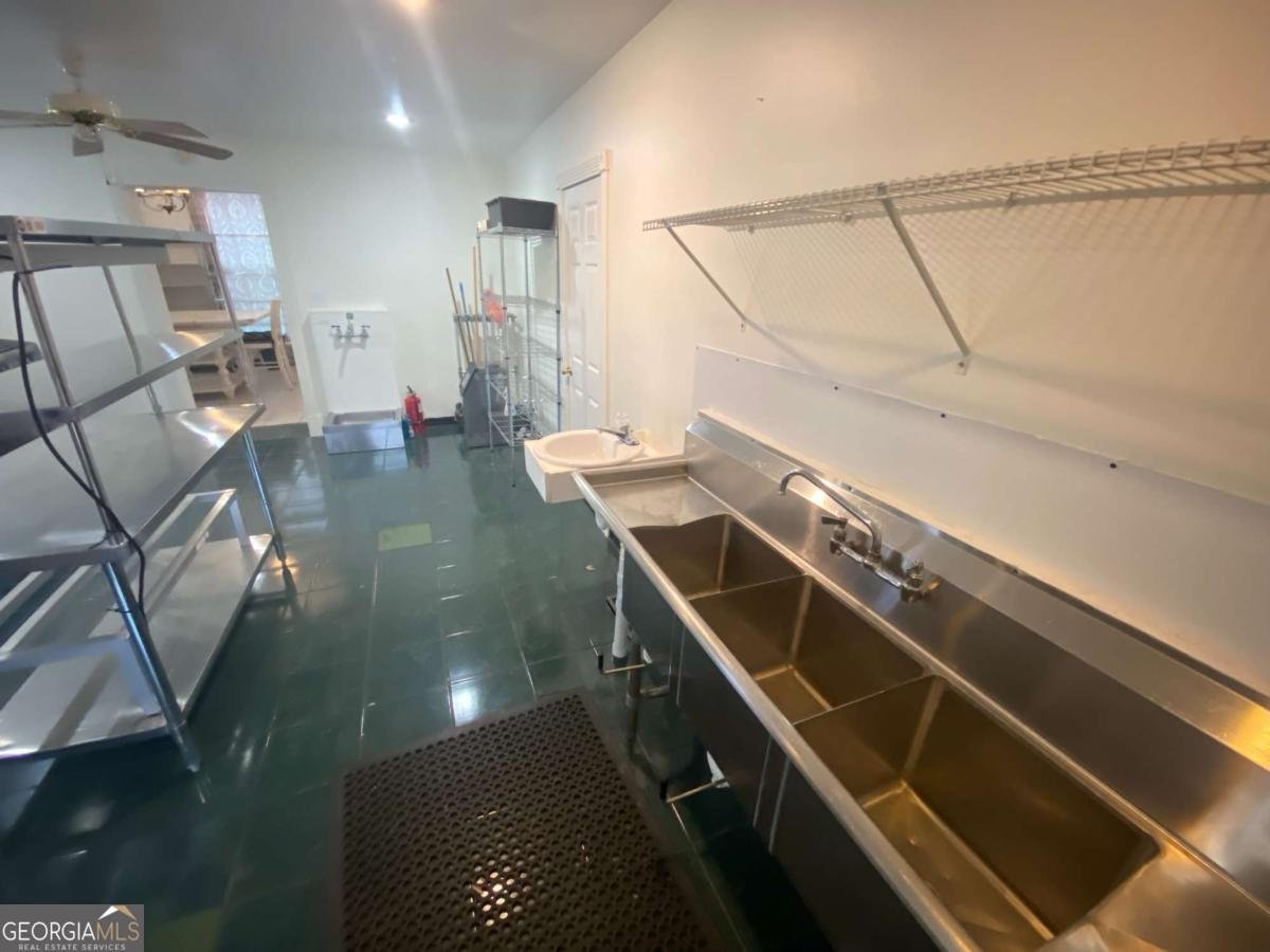 1029 Elm Street Commerce - Photo 20