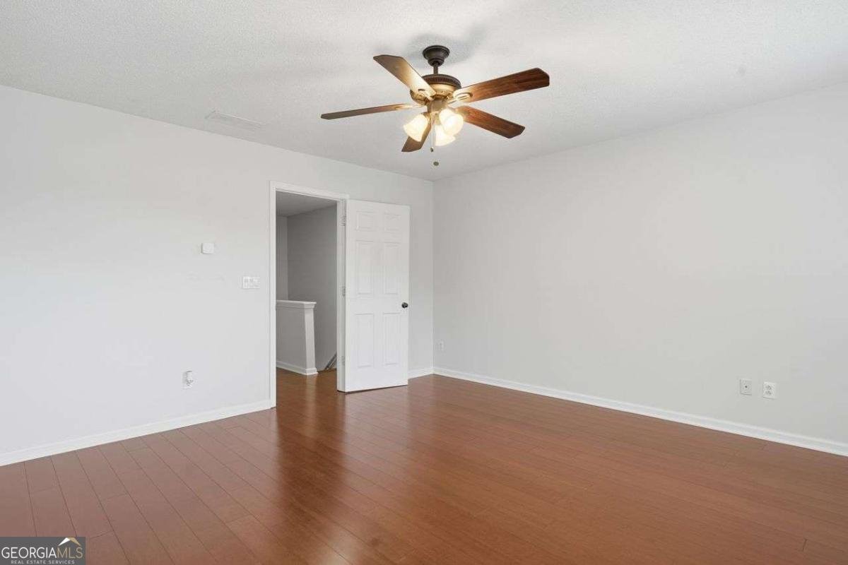 726 Breeze Lane Woodstock - Photo 19