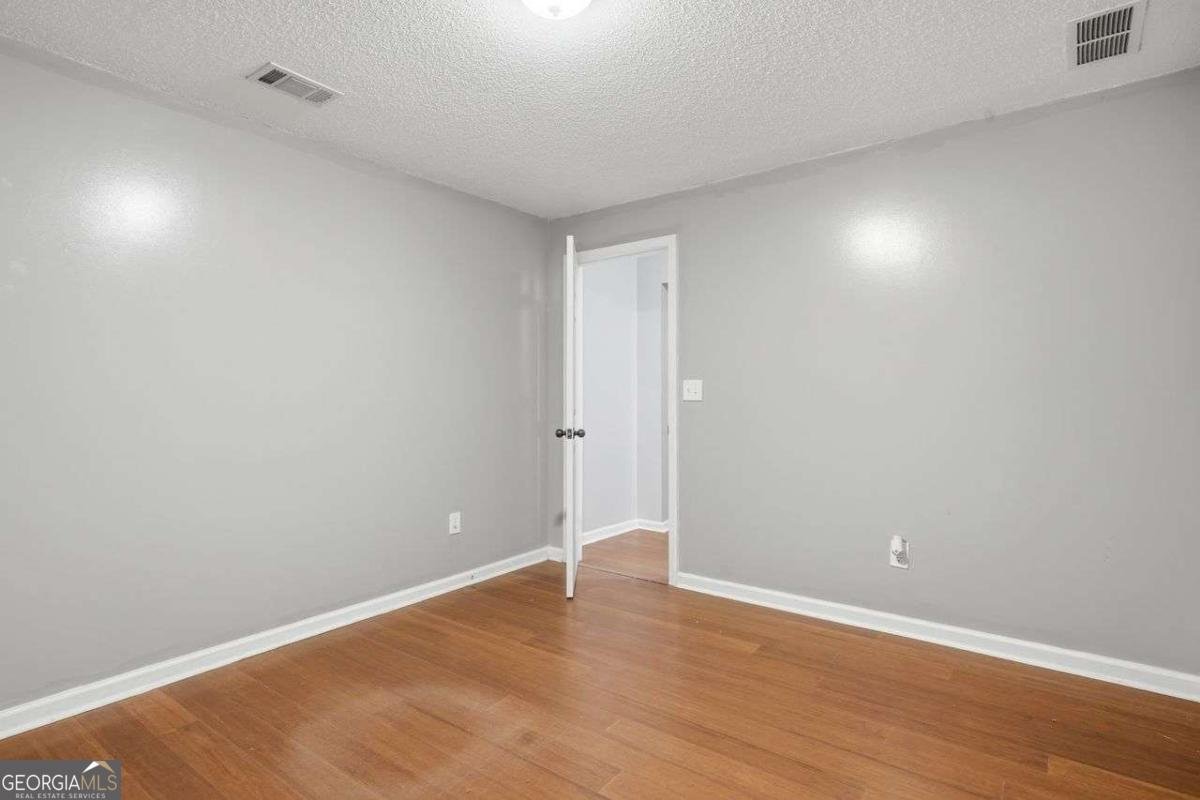 726 Breeze Lane Woodstock - Photo 29