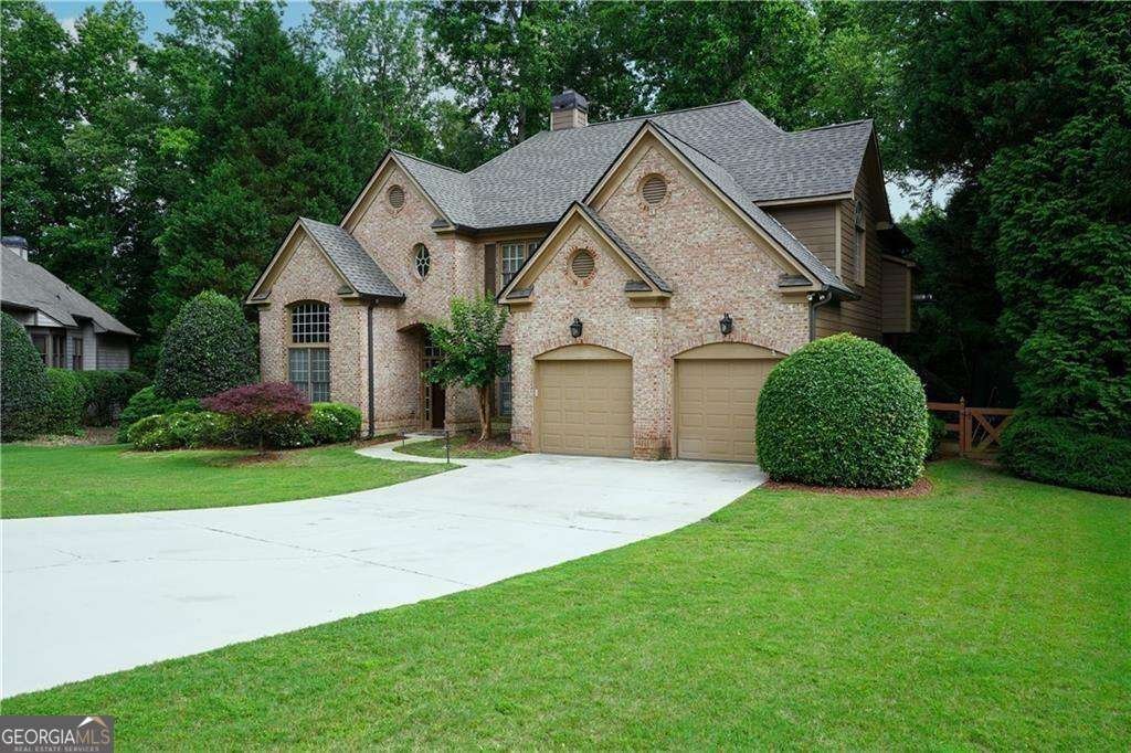 7185 Hartsfield Place Suwanee - main photo