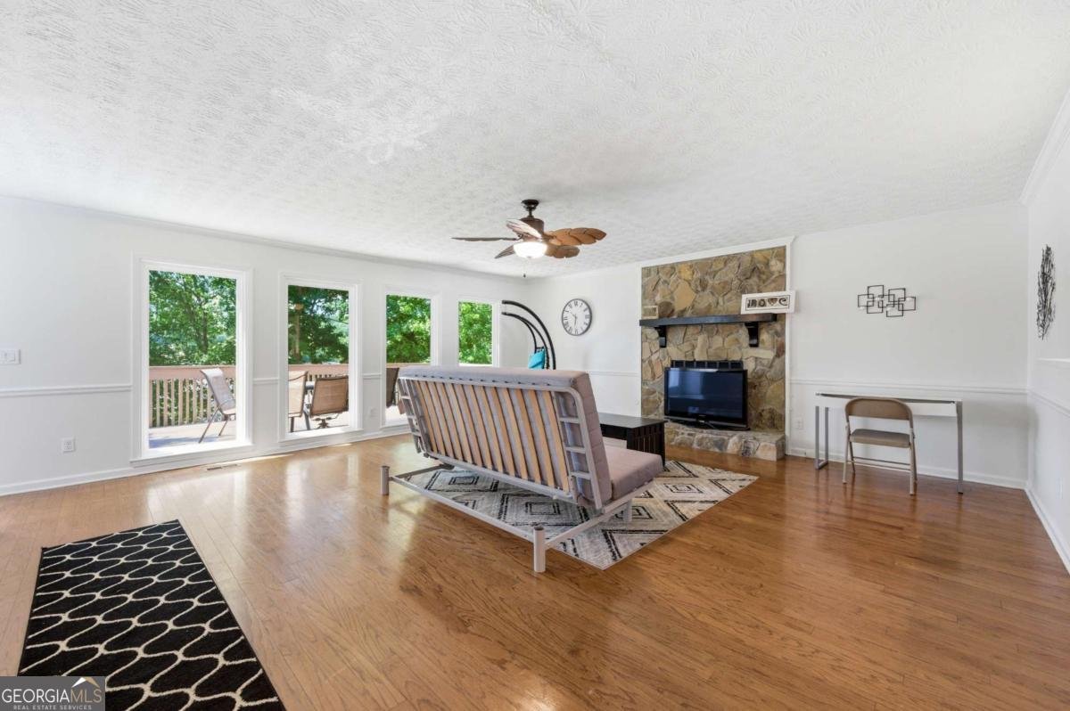 8712 Lake Drive Snellville - Photo 12