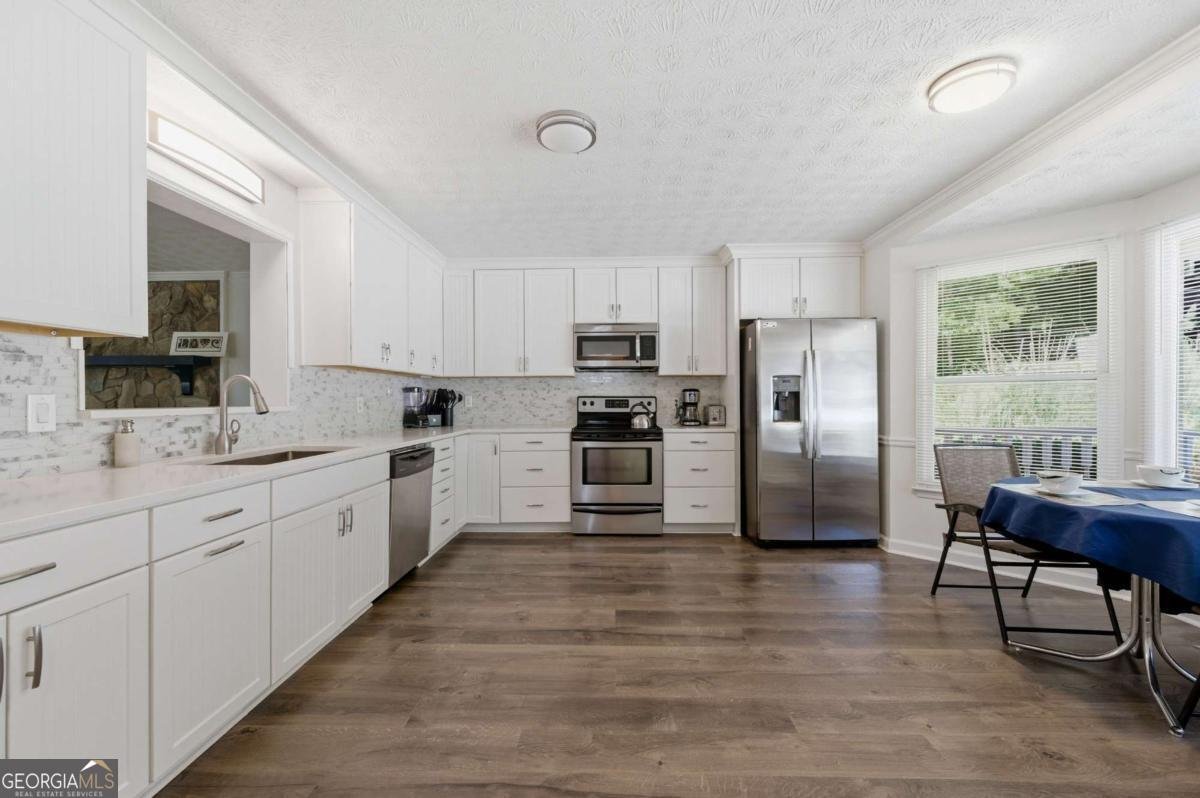 8712 Lake Drive Snellville - Photo 13