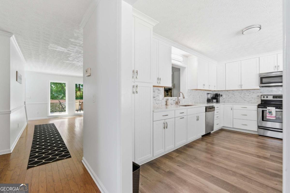 8712 Lake Drive Snellville - Photo 18