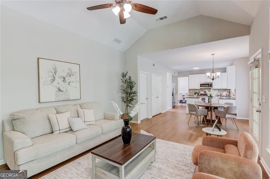 7280 Devonhall Way Johns Creek - Photo 14
