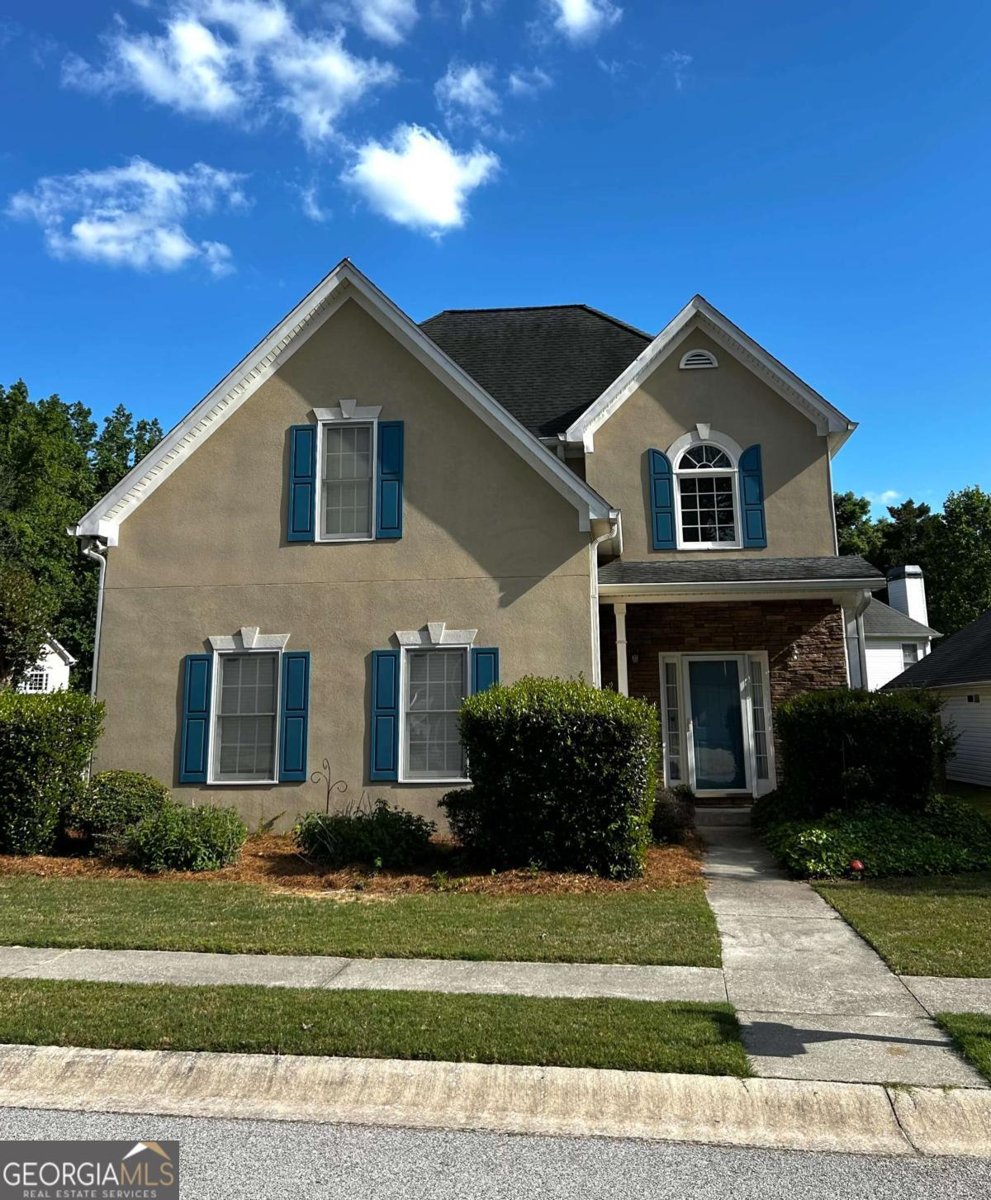 105 Woodbrooke Court Fayetteville - main photo