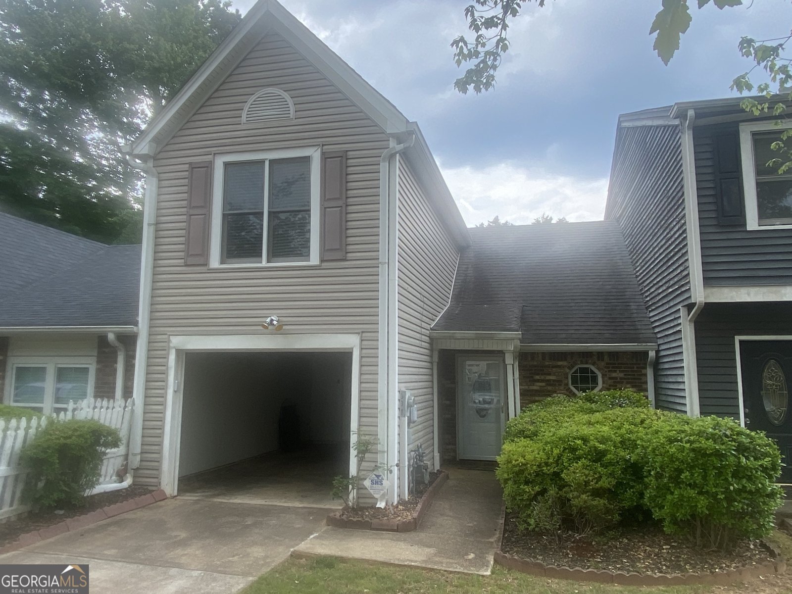 384 Lakeridge Court Riverdale - main photo