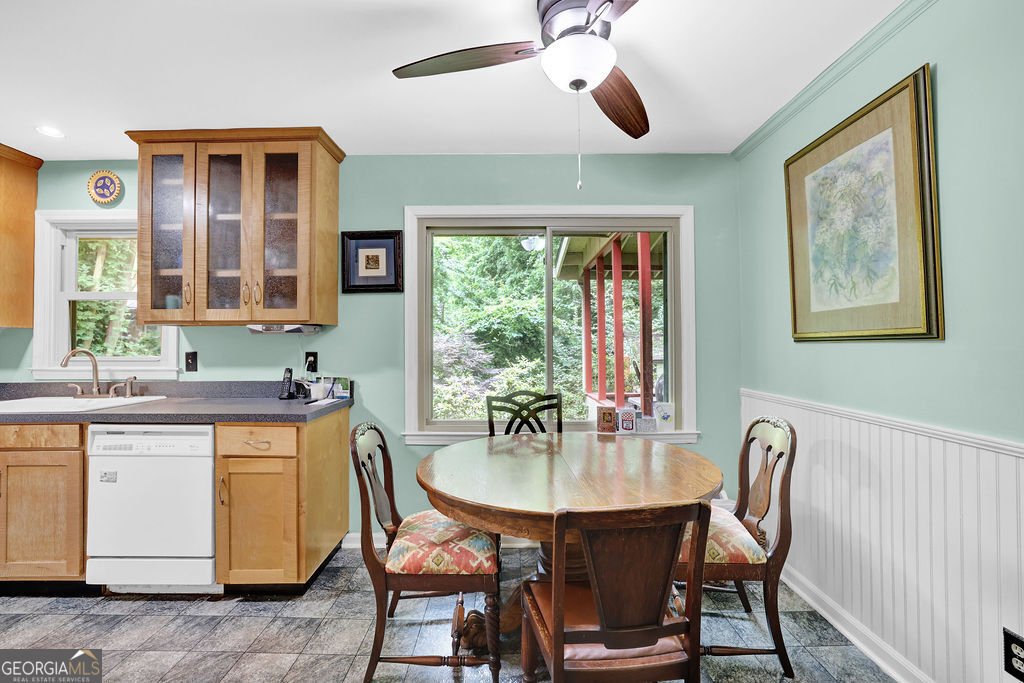 748 Glen Circle Lawrenceville - Photo 11